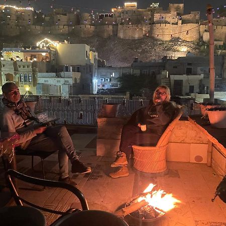 Mirvana Guest House & Camel Safari Jaisalmer Bagian luar foto