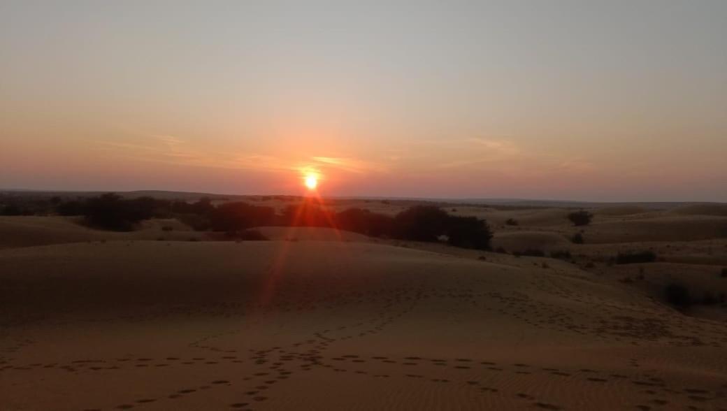 Mirvana Guest House & Camel Safari Jaisalmer Bagian luar foto