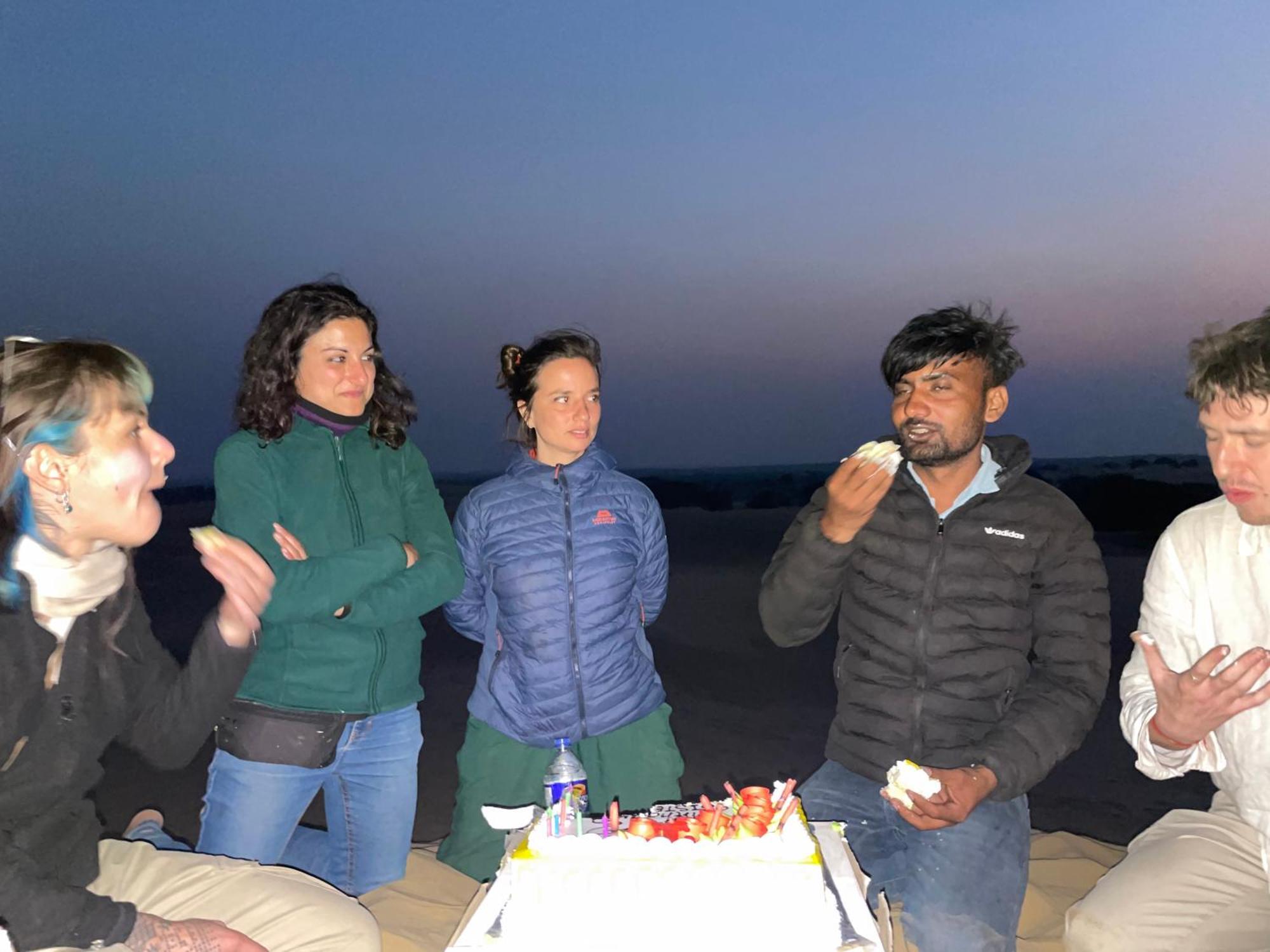 Mirvana Guest House & Camel Safari Jaisalmer Bagian luar foto